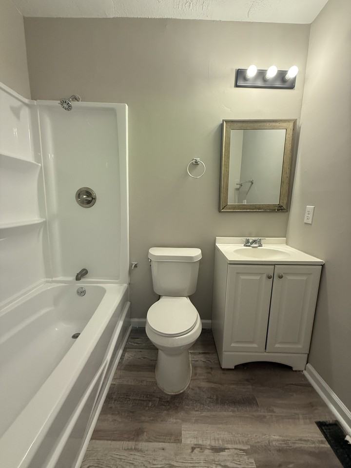 913 Daniel Cir #1 - Photo 6 of 10