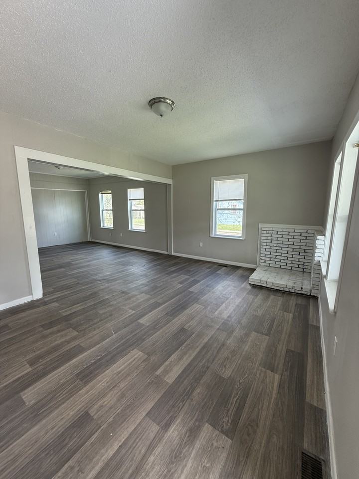 3100 Avenue J #1 - Photo 2 of 8