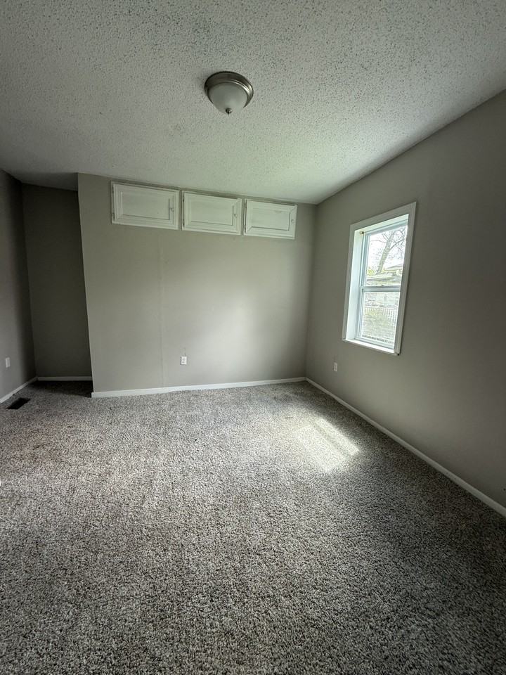 3100 Avenue J #1 - Photo 7 of 8