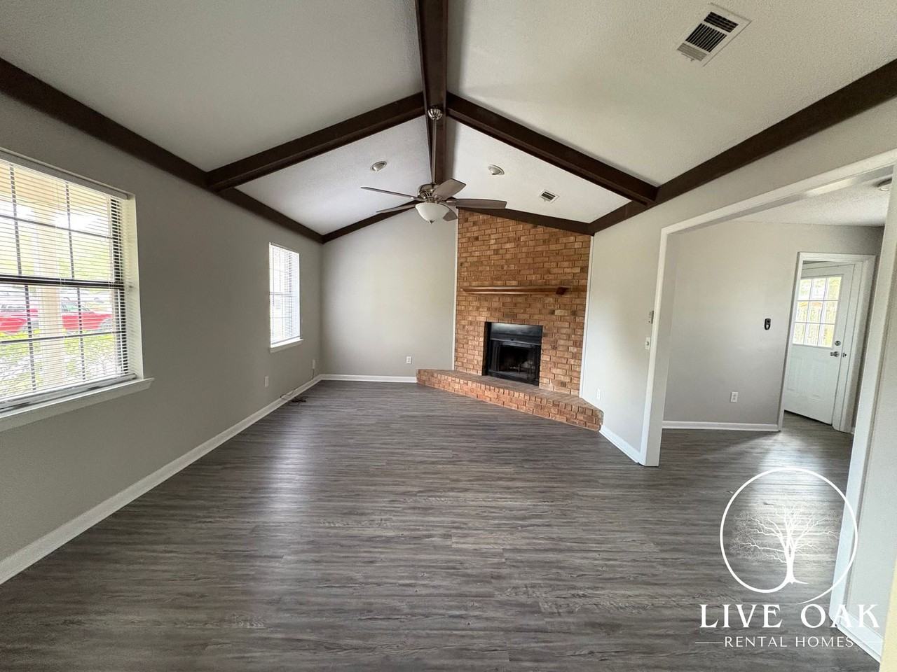 213 Whitetail Cir - Photo 5 of 12