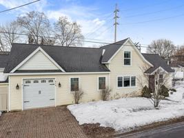 featured image of 814 Locust St #1