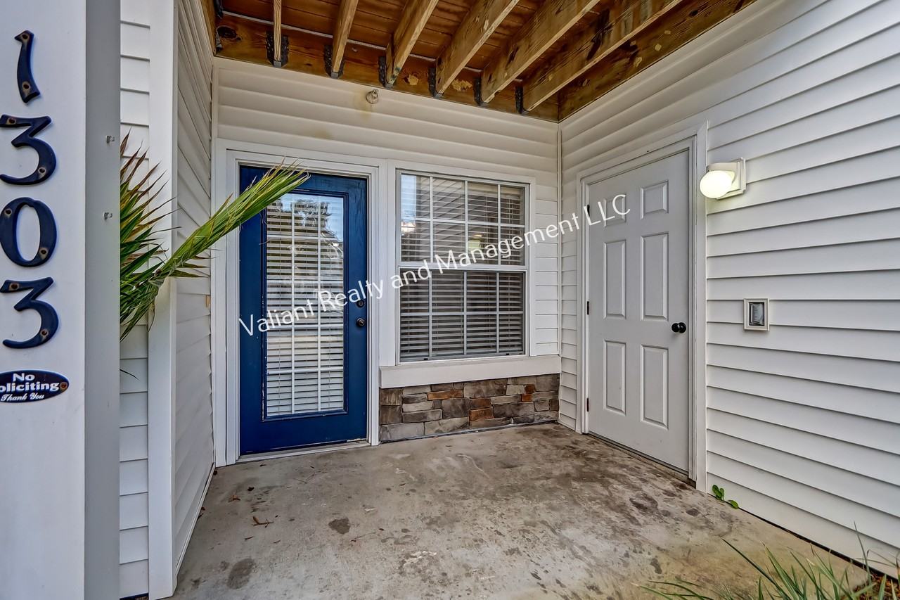 575 Oakleaf Plantation Parkway - 1Unit 1303 #1 - Photo 4 of 26