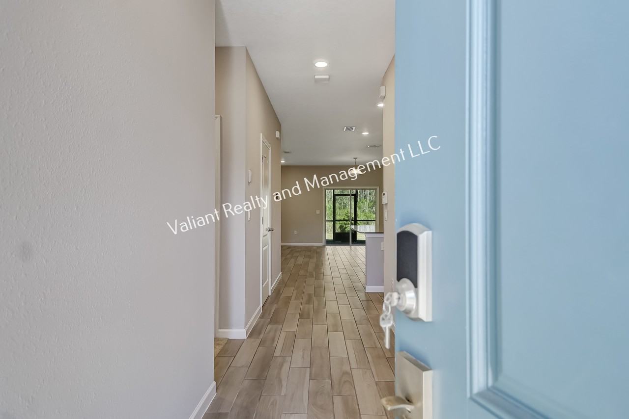 10167 Pavnes Creek Dr #1 - Photo 5 of 32