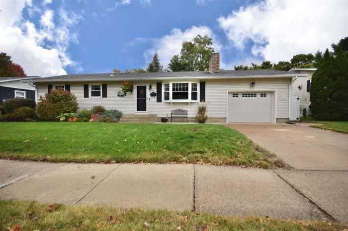 54 Faith Street - Photo 3 of 15