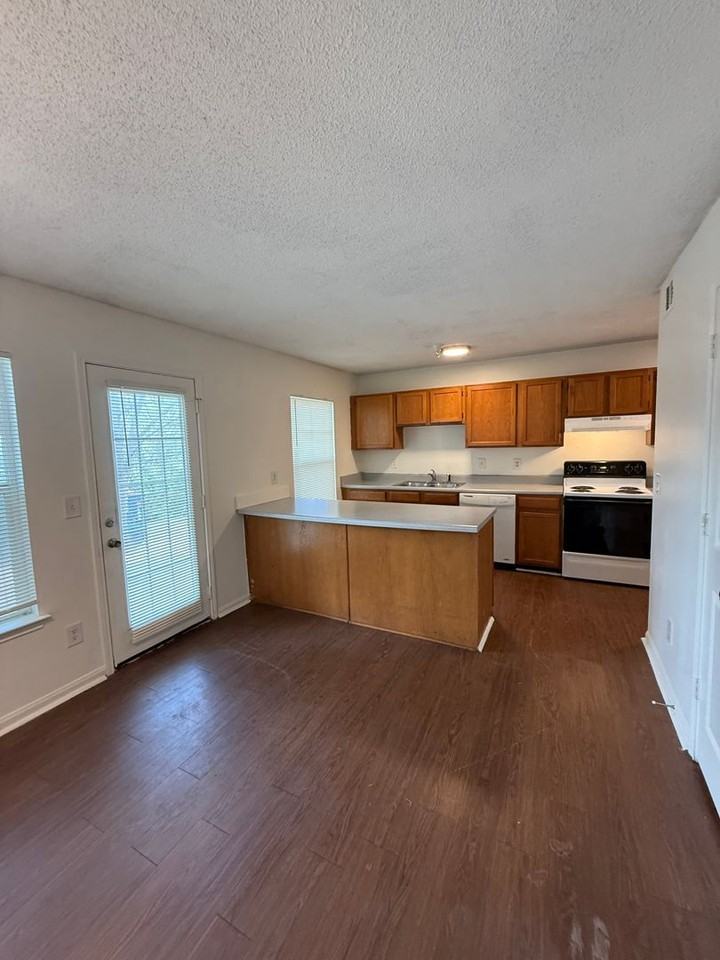 Hillsdale Place - Photo 3 of 23