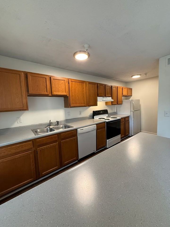 Hillsdale Place - Photo 4 of 23