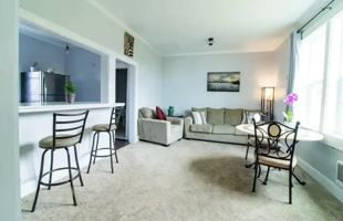 featured image of 103 Washington St