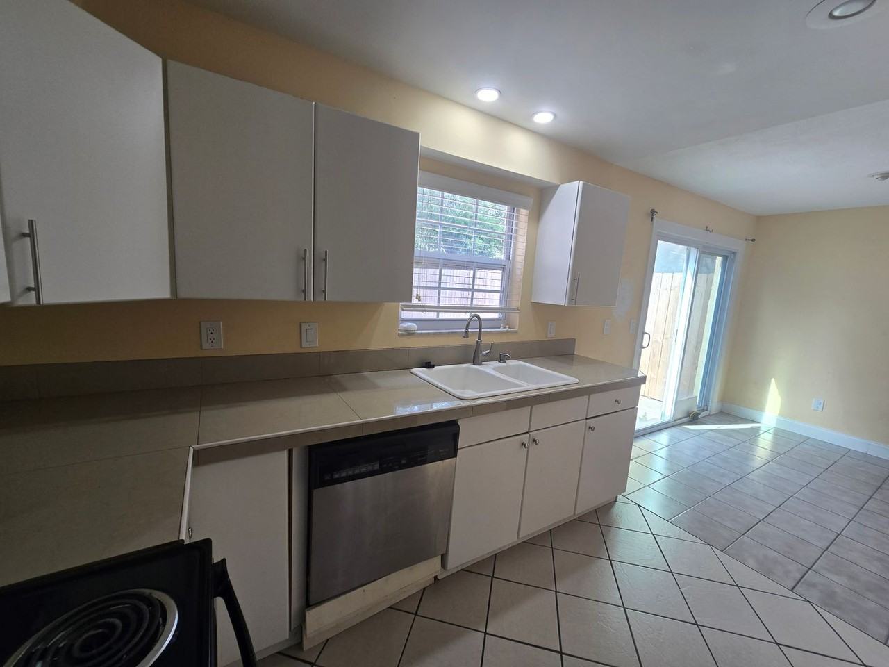 6108 Tuscony Cir - Photo 4 of 12