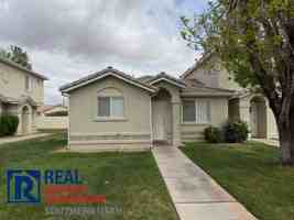 featured image of 441 Sunland Dr #13