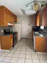 1726 18th Ave Ne - Photo 1 of 1