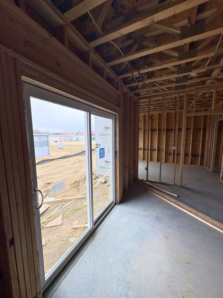 Salem Ridge Apartments - Photo 5 of 24
