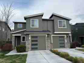 736 Ne Vail Ln - Photo 1 of 1