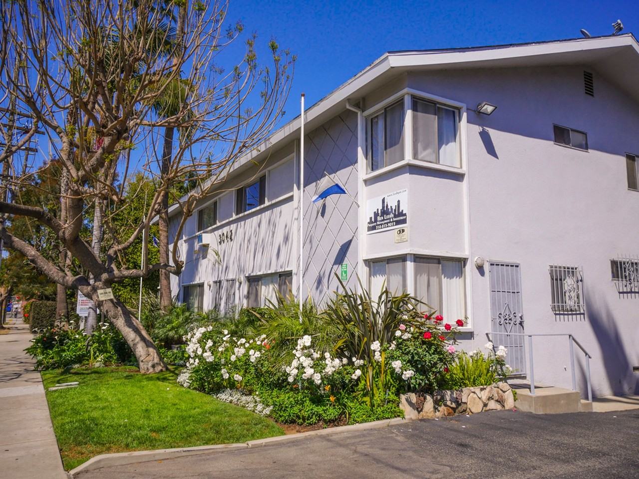 3042 Livonia Ave - Photo 4 of 14