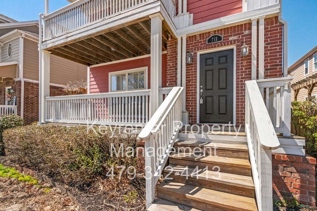 713 N Rupple Rd - Photo 2 of 30