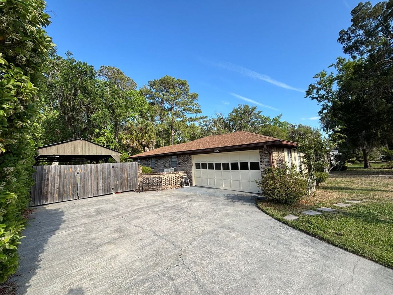 2835 Admirals Walk Dr E - Photo 2 of 39