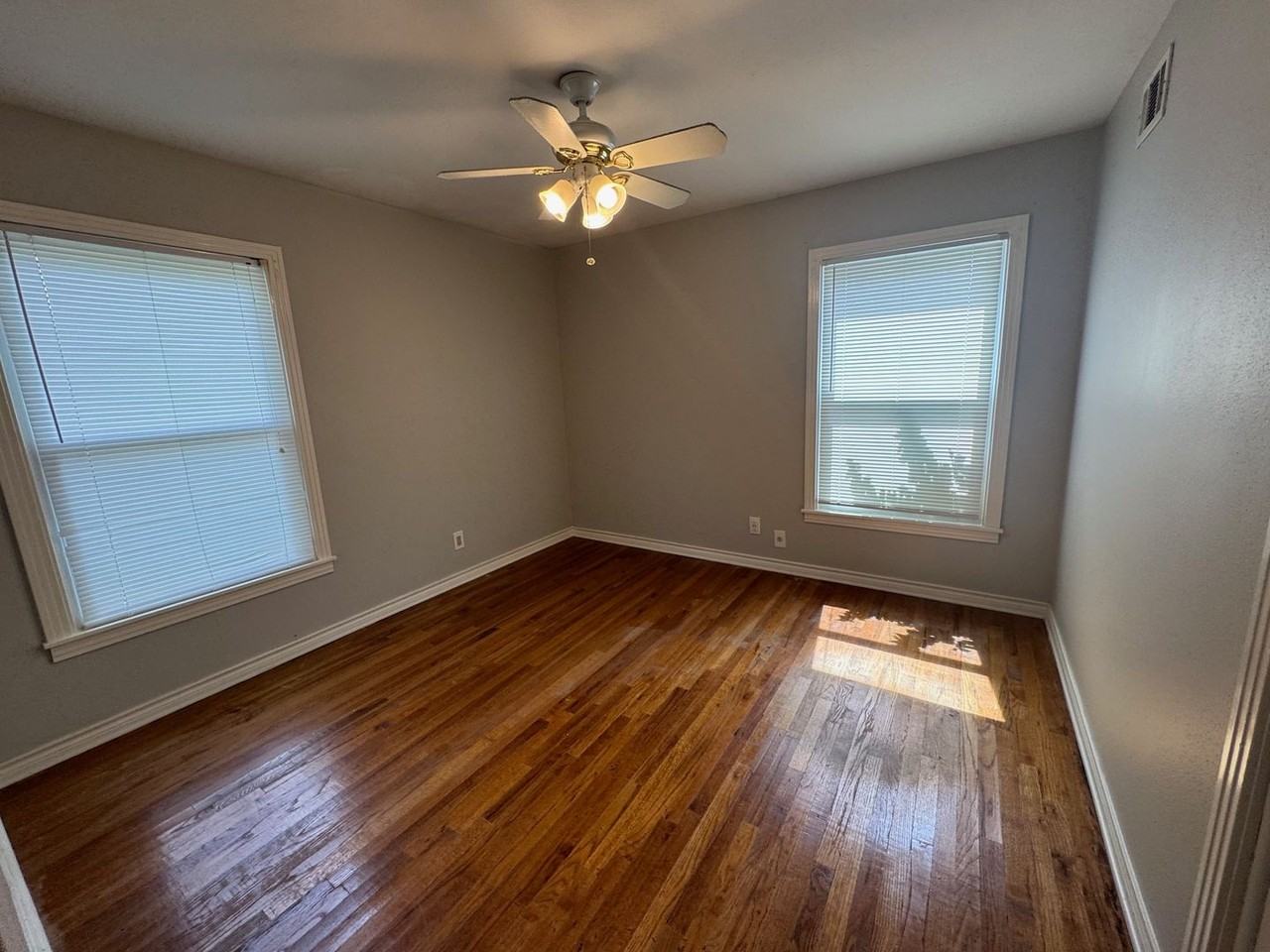 2225 N 51st St - Photo 3 of 14