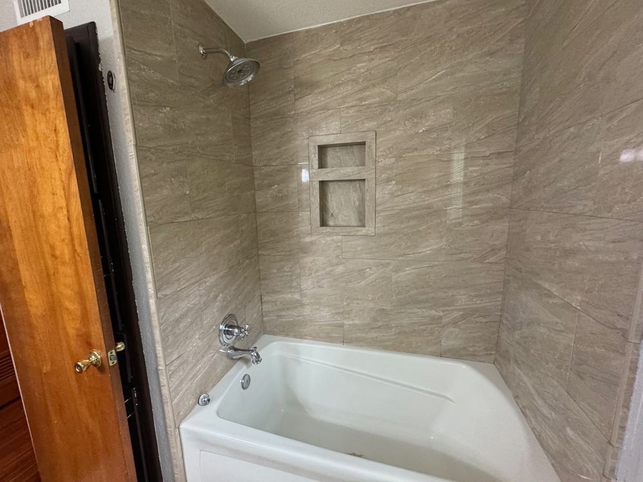 2225 N 51st St - Photo 4 of 14