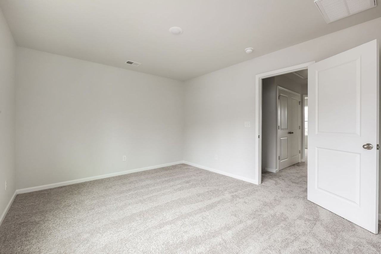 112 Pendleton Place Way - Photo 7 of 19
