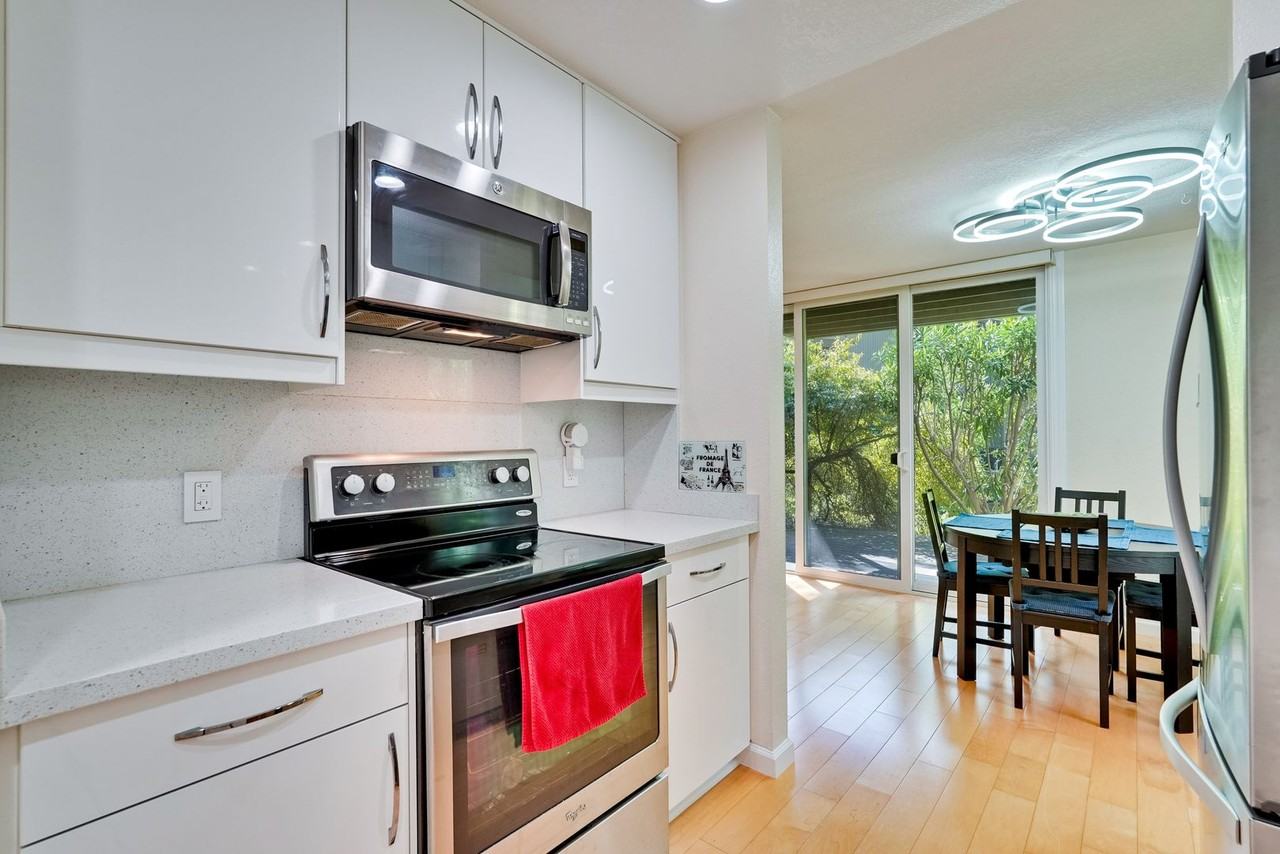 505 Cypress Point Dr - Photo 3 of 50