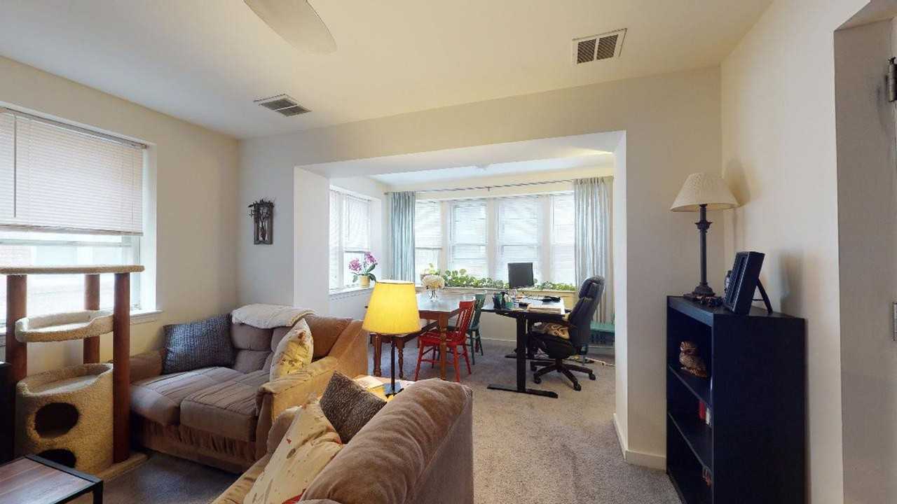 Walnut Court Apartments - Photo 2 of 44