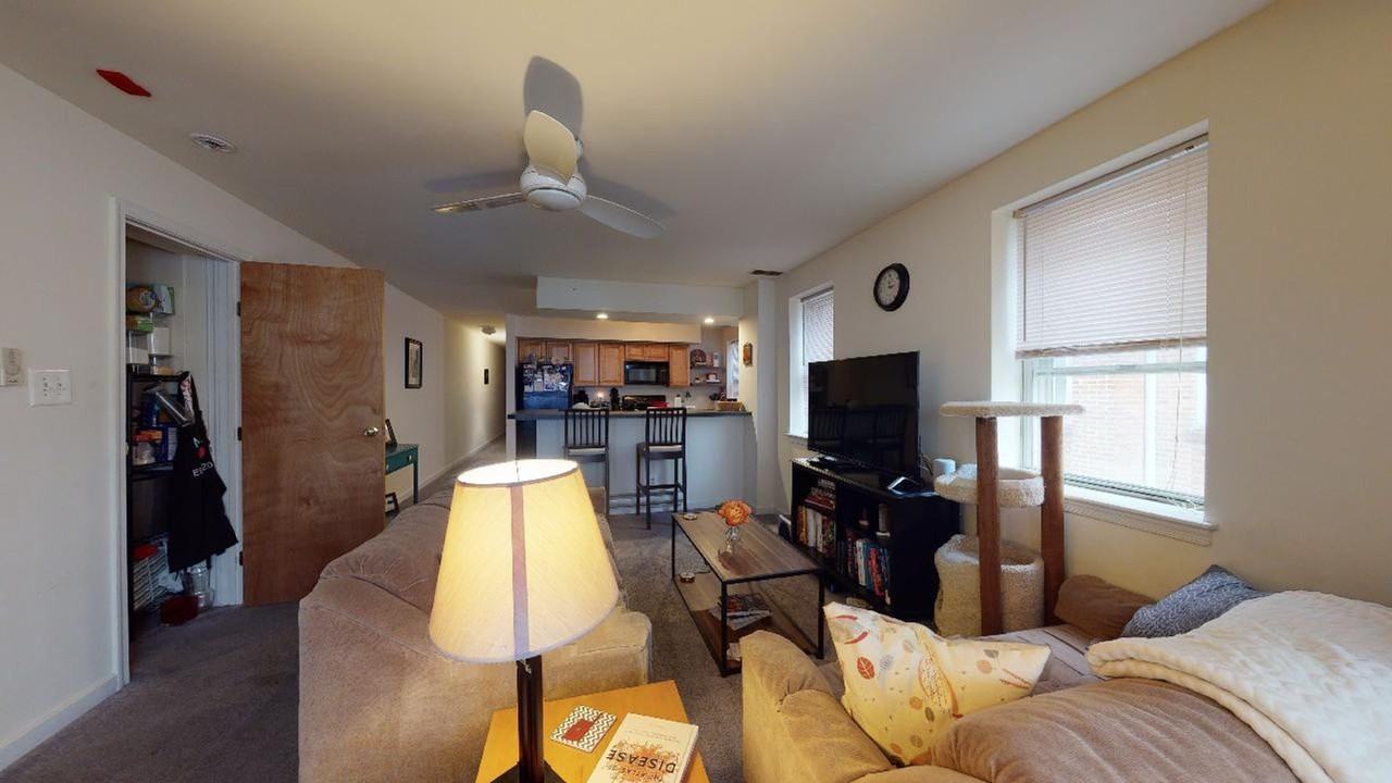 Walnut Court Apartments - Photo 5 of 44