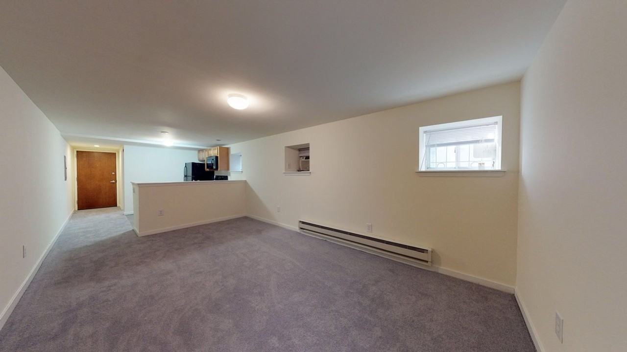 Walnut Court Apartments - Photo 2 of 4