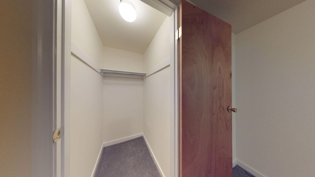 Walnut Court Apartments - Photo 7 of 19