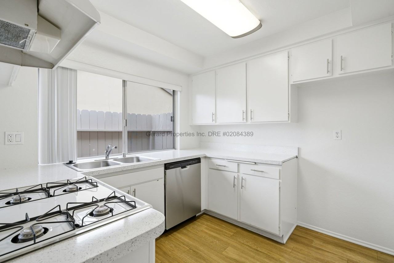 7280 Corsican Dr - Photo 2 of 17