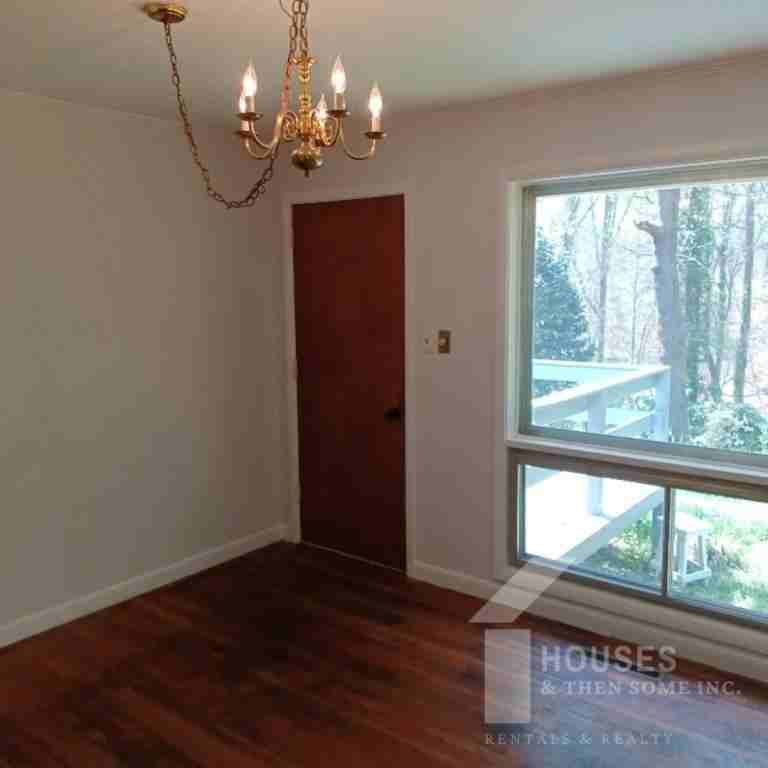 136 Forest Hills Dr - Photo 2 of 22