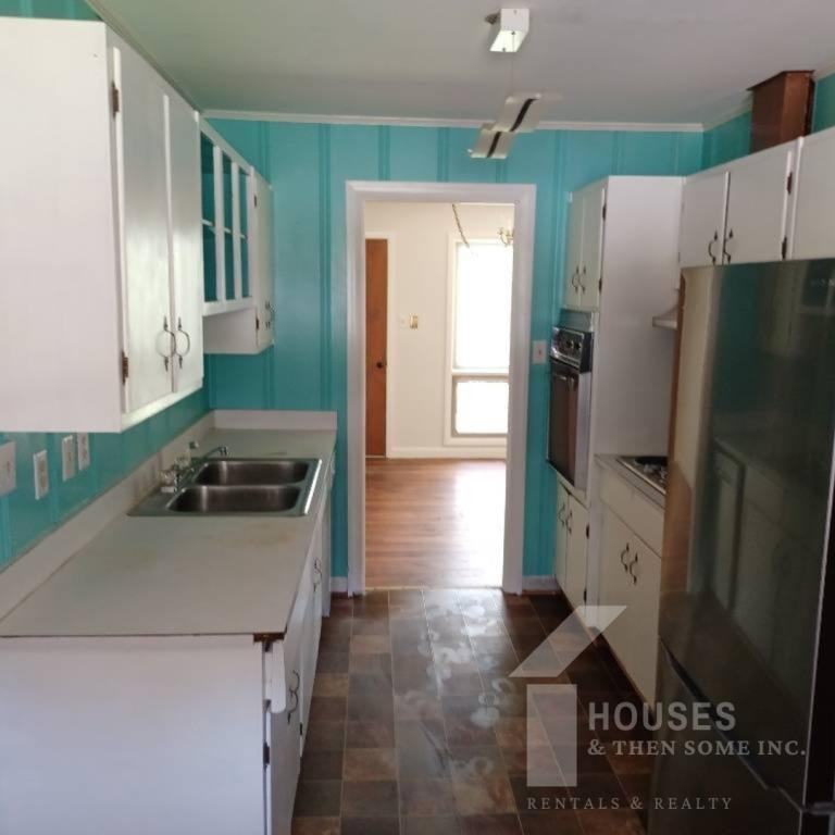 136 Forest Hills Dr - Photo 7 of 22