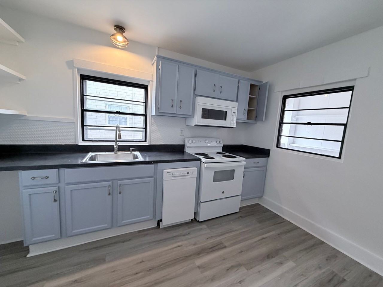 110 9th St Ne - Photo 7 of 15