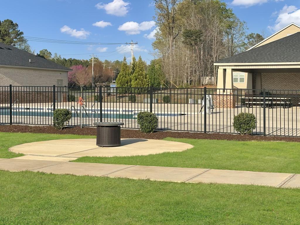 1102 Dartmouth Dr - Photo 3 of 30