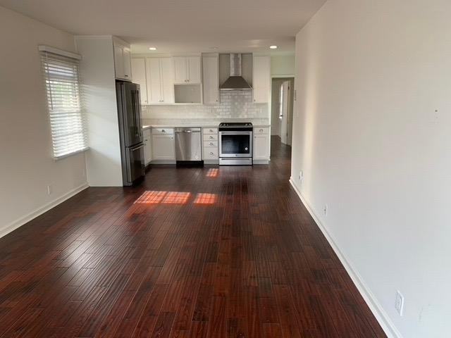 4185 Angeles Vista Blvd - Photo 3 of 7