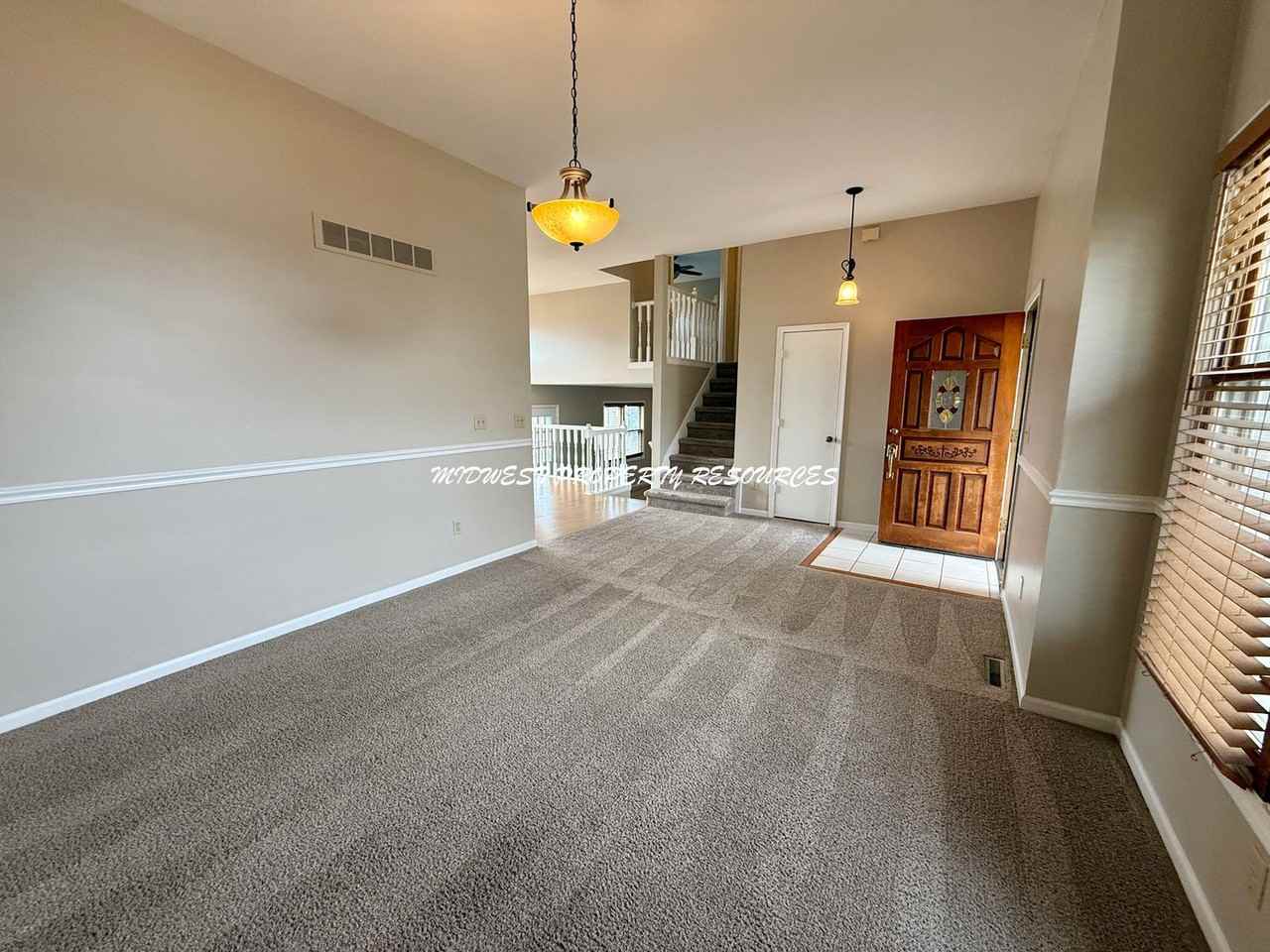 3514 Sw Windsong Dr - Photo 2 of 30