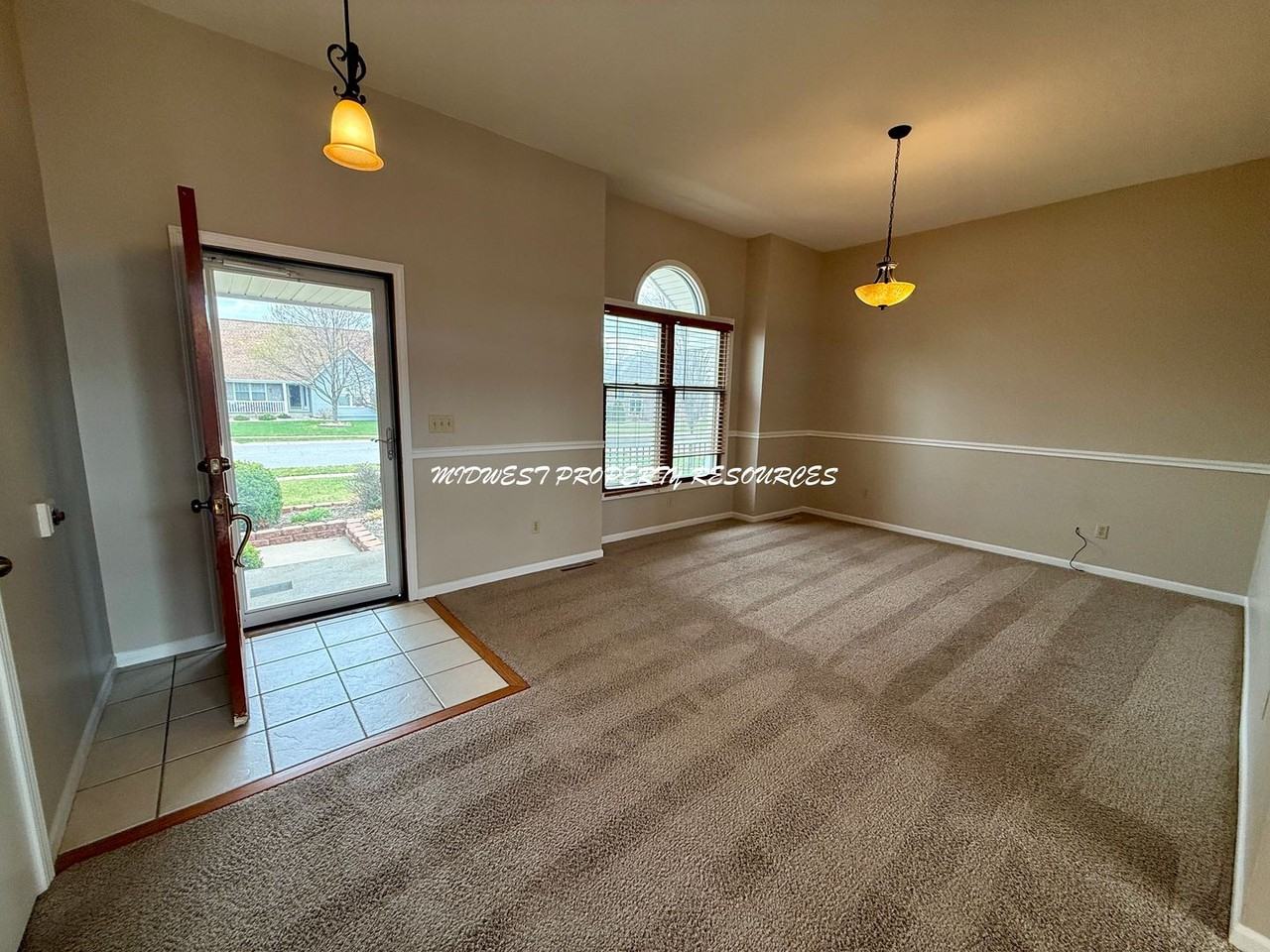 3514 Sw Windsong Dr - Photo 3 of 30