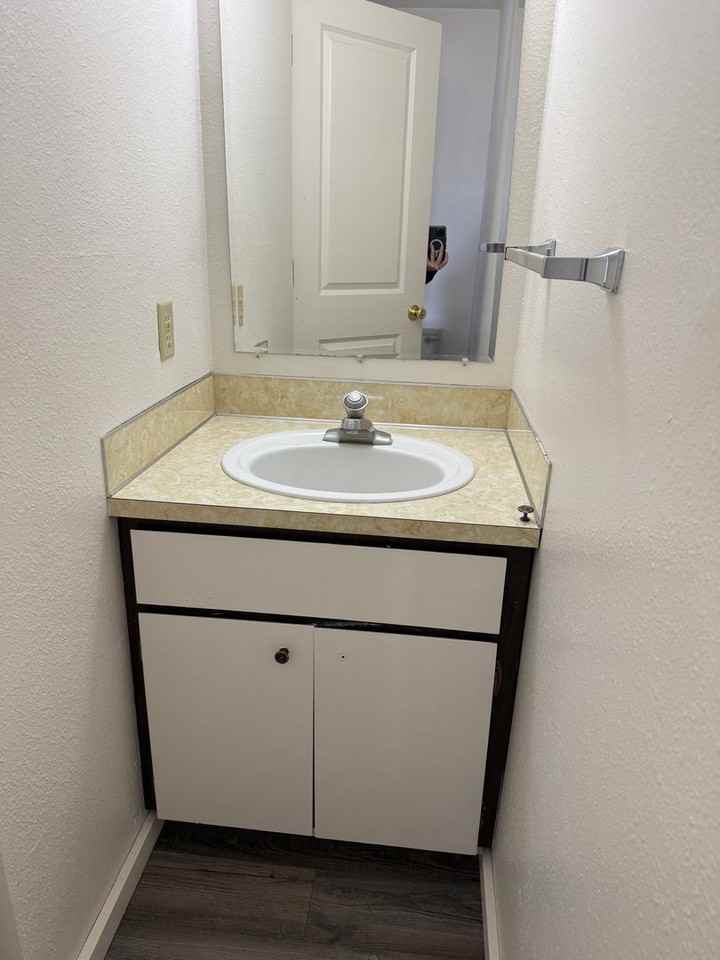 2007 Ne Neil Way - Photo 4 of 19