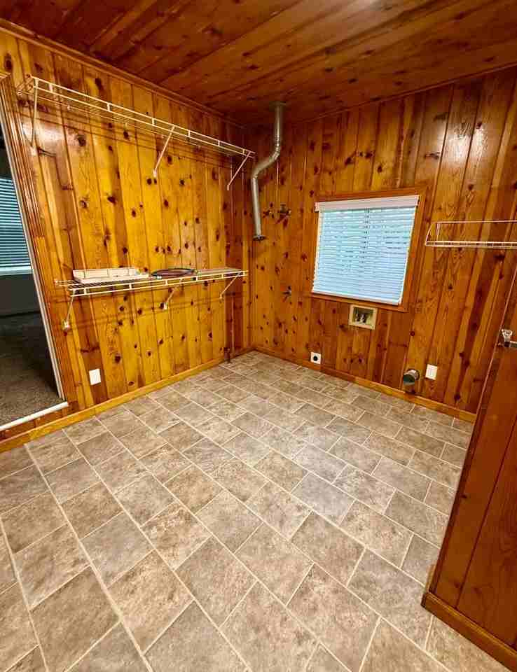 2280 Andregg Rd - Photo 4 of 8