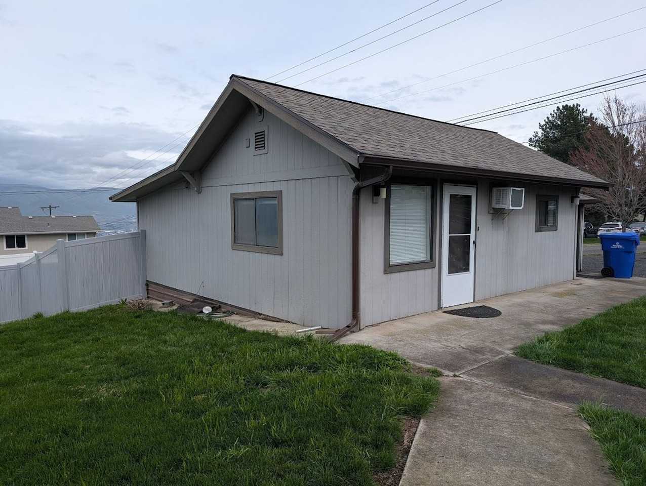 2518 17th St - Photo 2 of 14