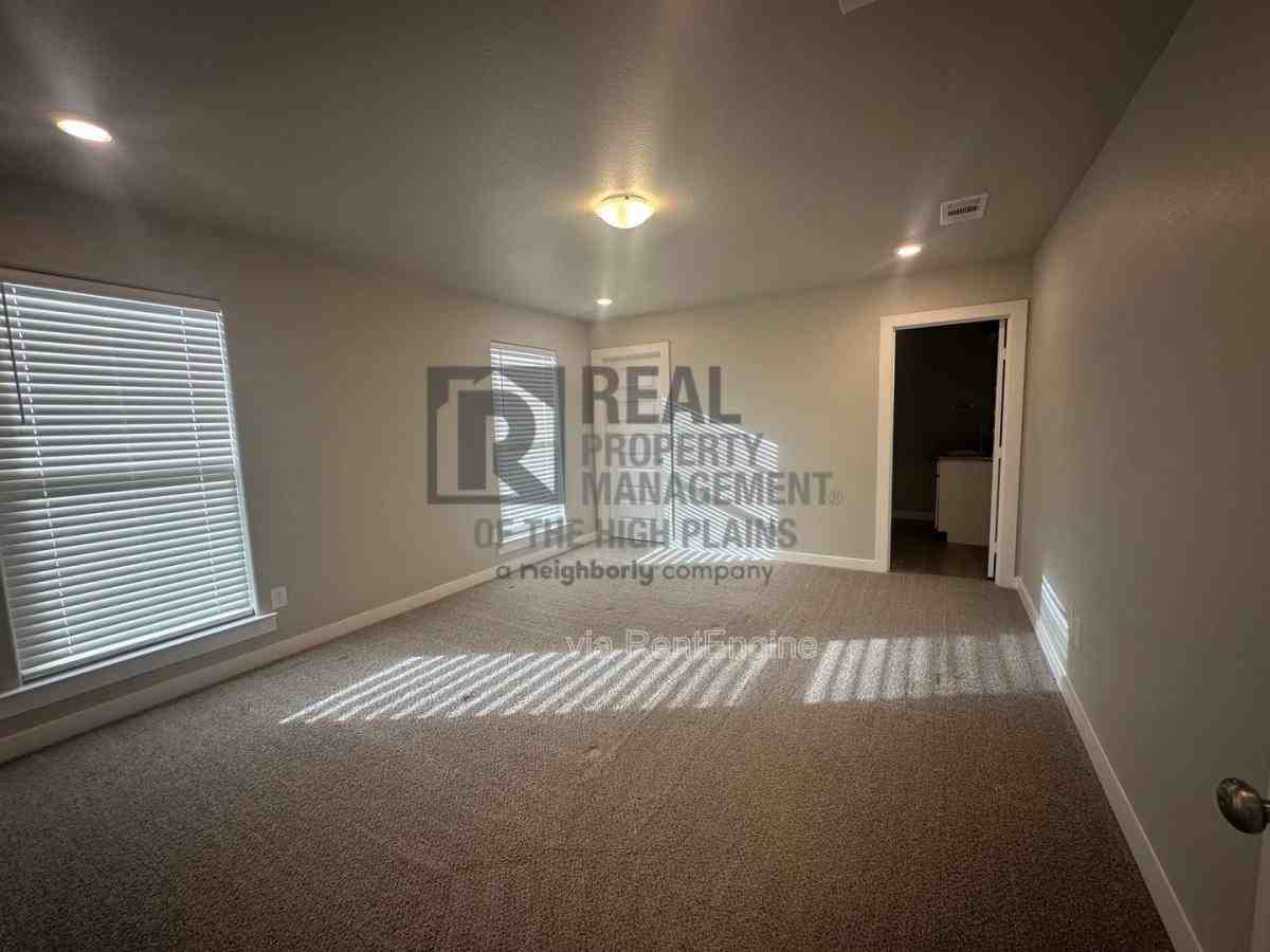 1603 Morningside Ave - Photo 3 of 9
