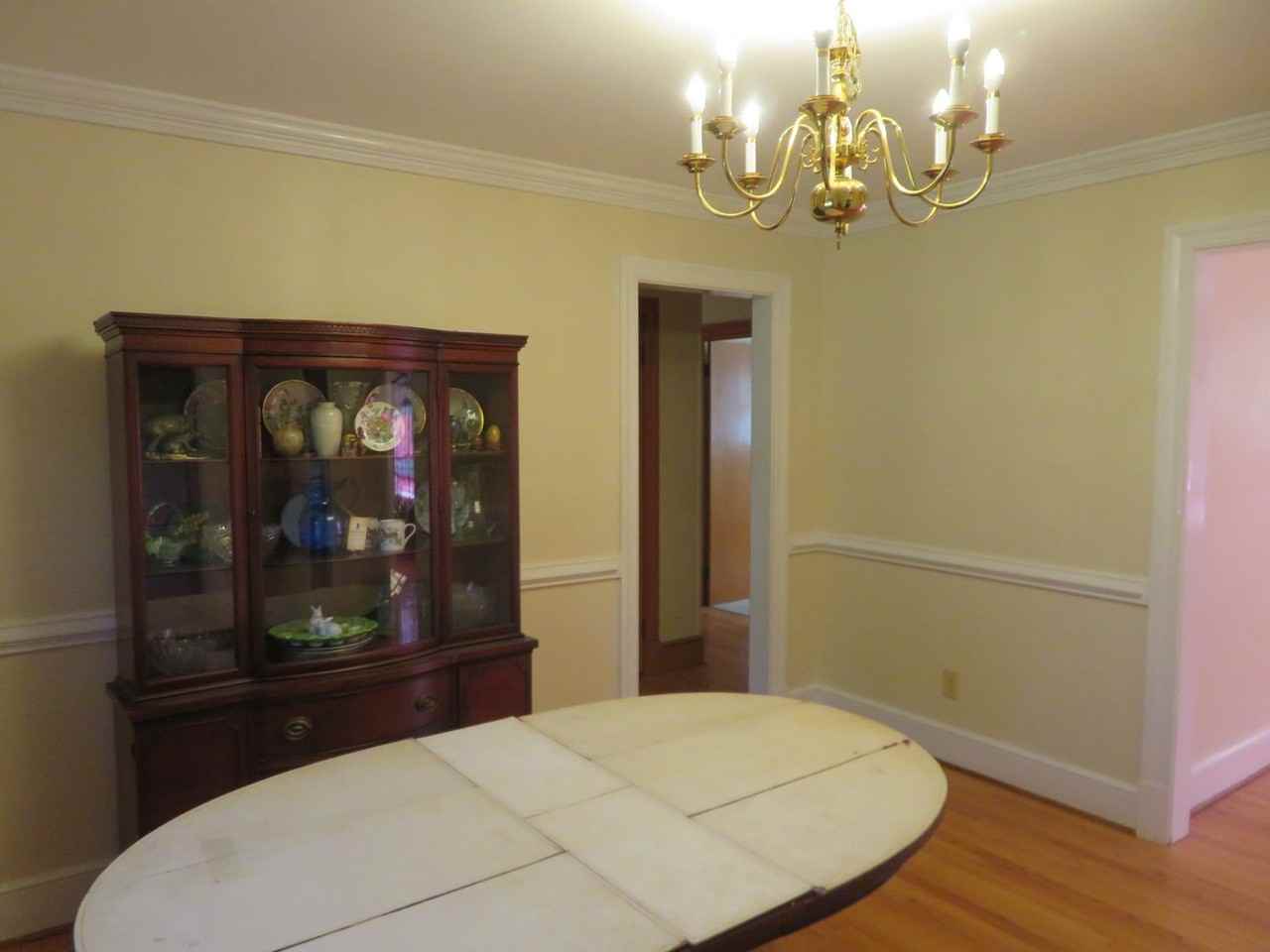 3814 Falstone Rd - Photo 7 of 33