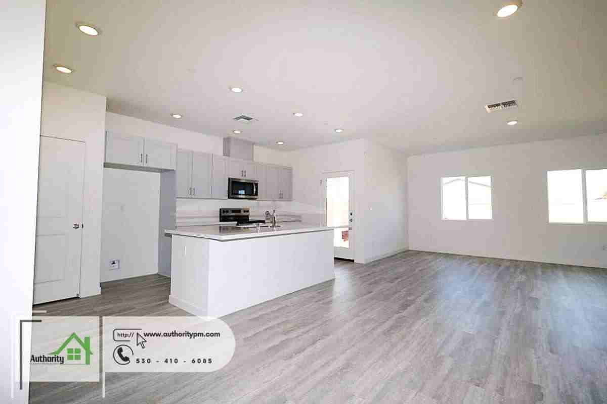 3021 Legend Ln - Photo 3 of 10