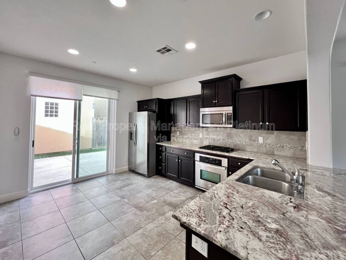 3623 Etchings Way - Photo 3 of 10