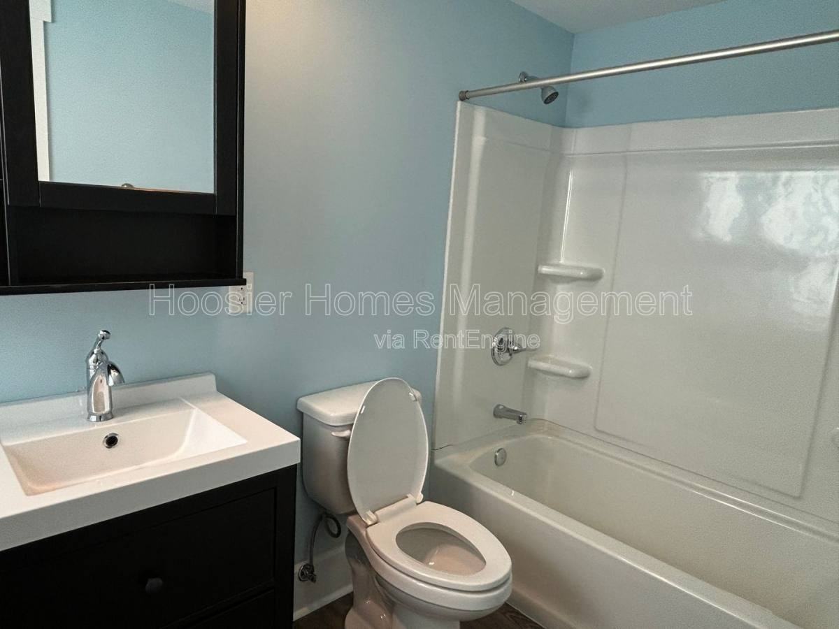 1524 Bellefontaine St - Photo 3 of 10