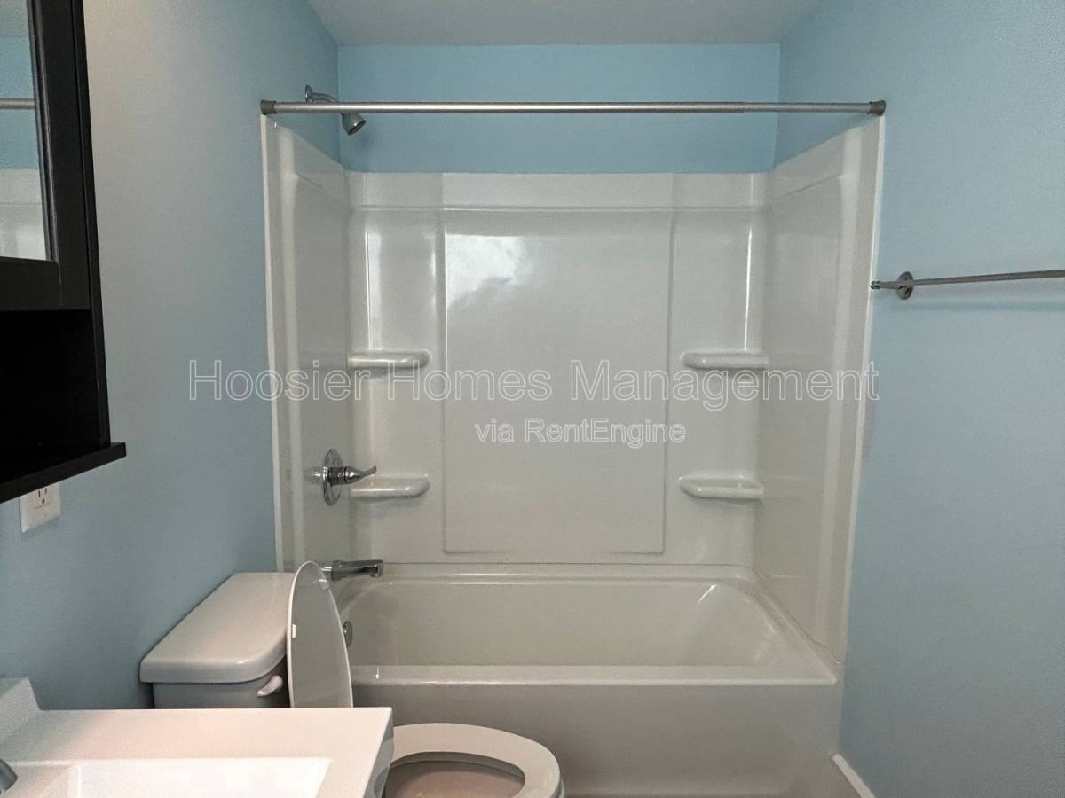 1524 Bellefontaine St - Photo 4 of 10