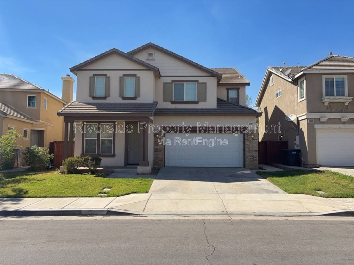 3882 Strand Way - Photo 2 of 10