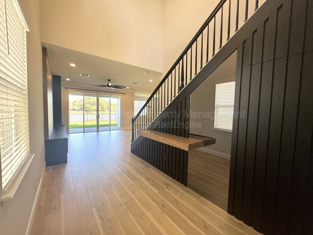 3615 Voyager Ln - Photo 3 of 10