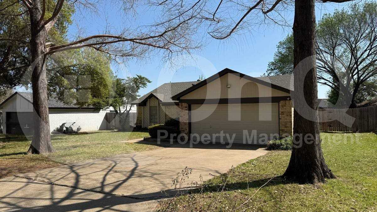 2961 Cripple Creek Trl - Photo 3 of 10