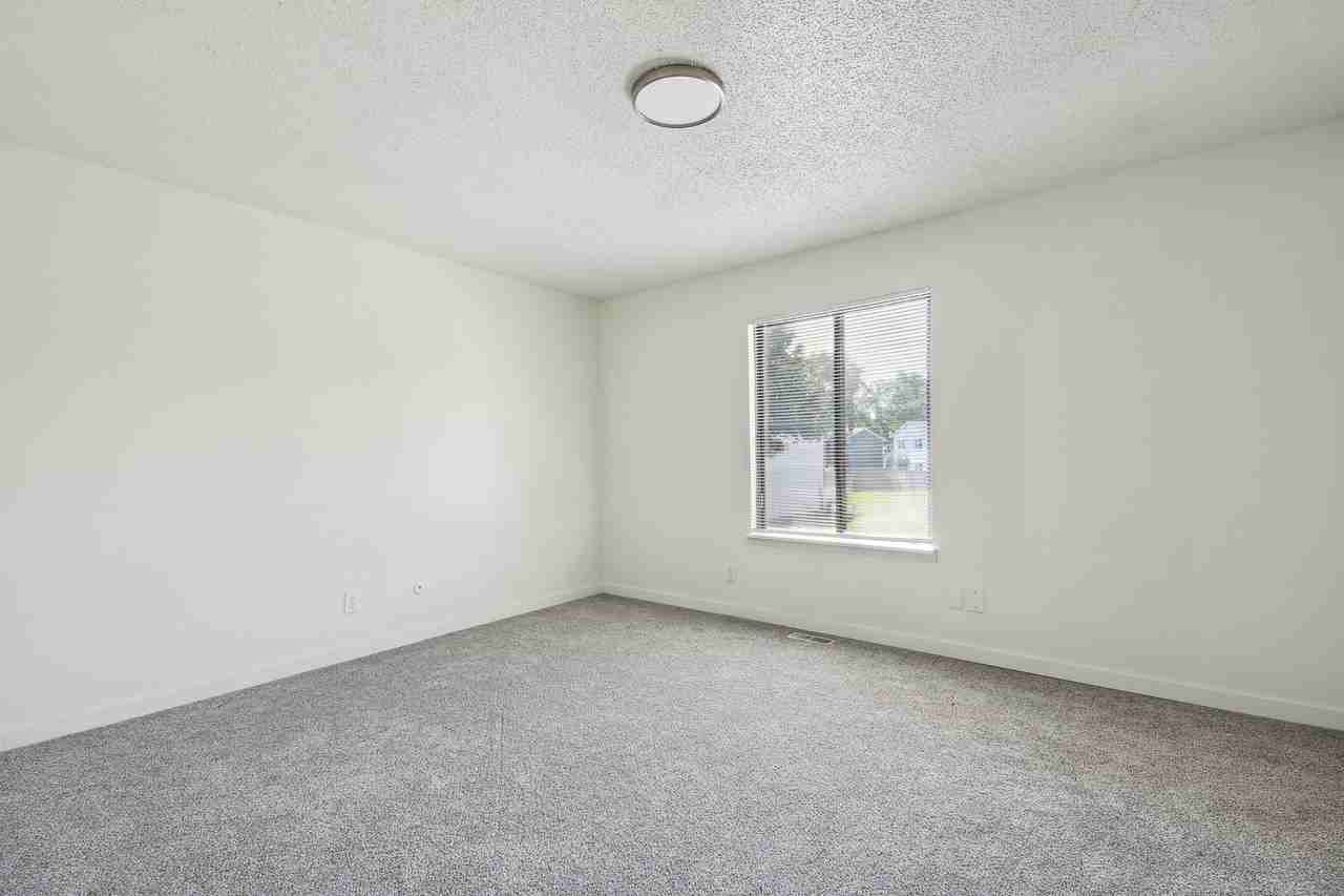 1907NA - Photo 7 of 12