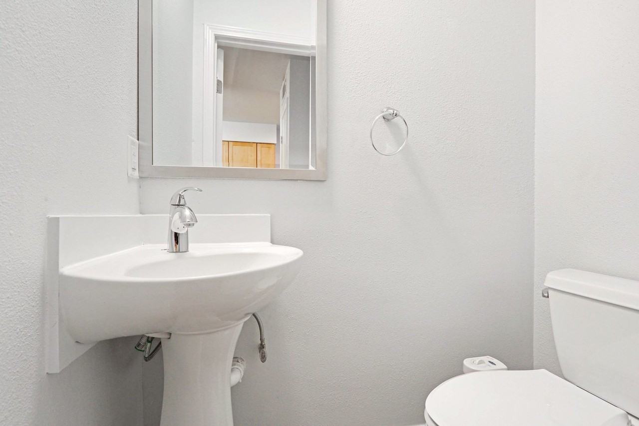 Carrollton - Photo 6 of 8