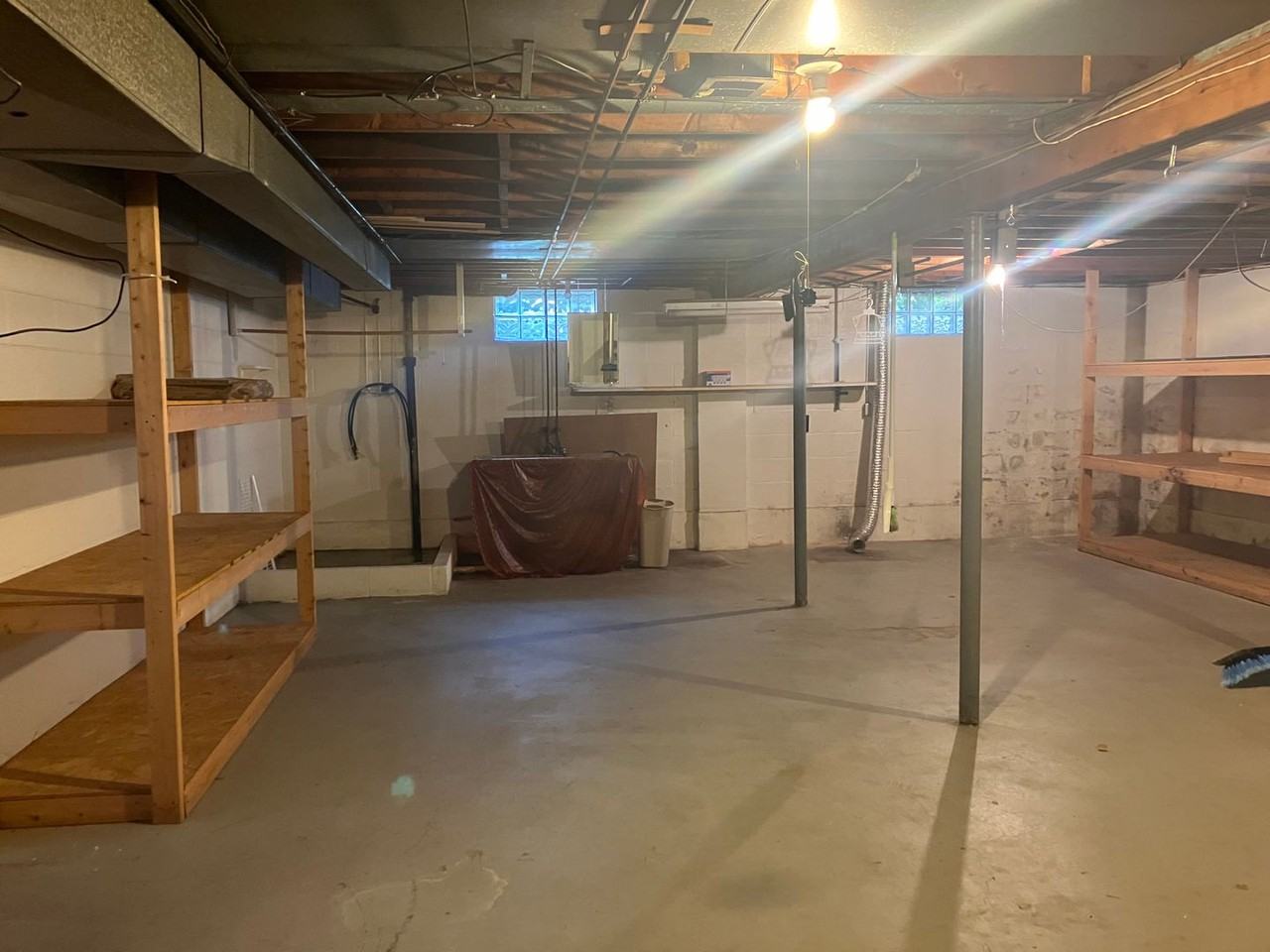 2406 Triplett Blvd - Photo 4 of 15